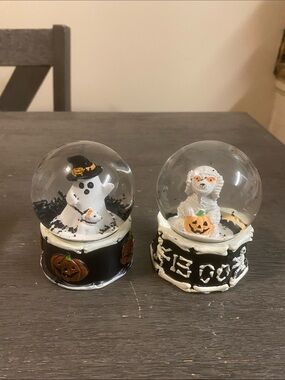 Halloween Mini Snow Globes Mommy Dog & Ghost.